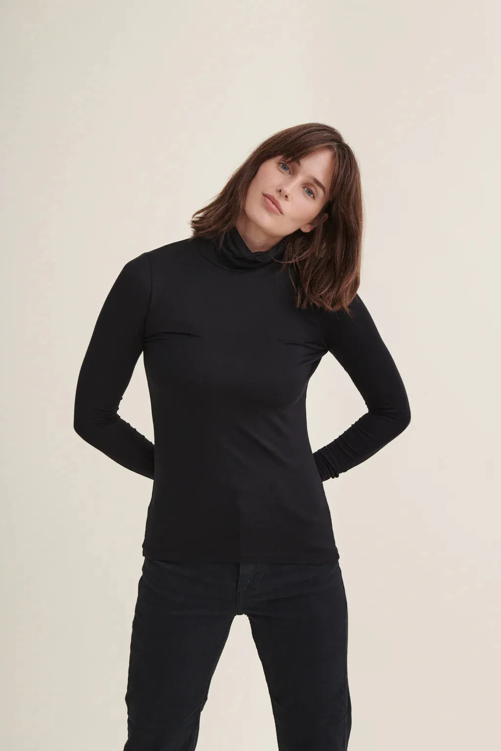 BASIC APPAREL Joline T-neck black BA121-03 women