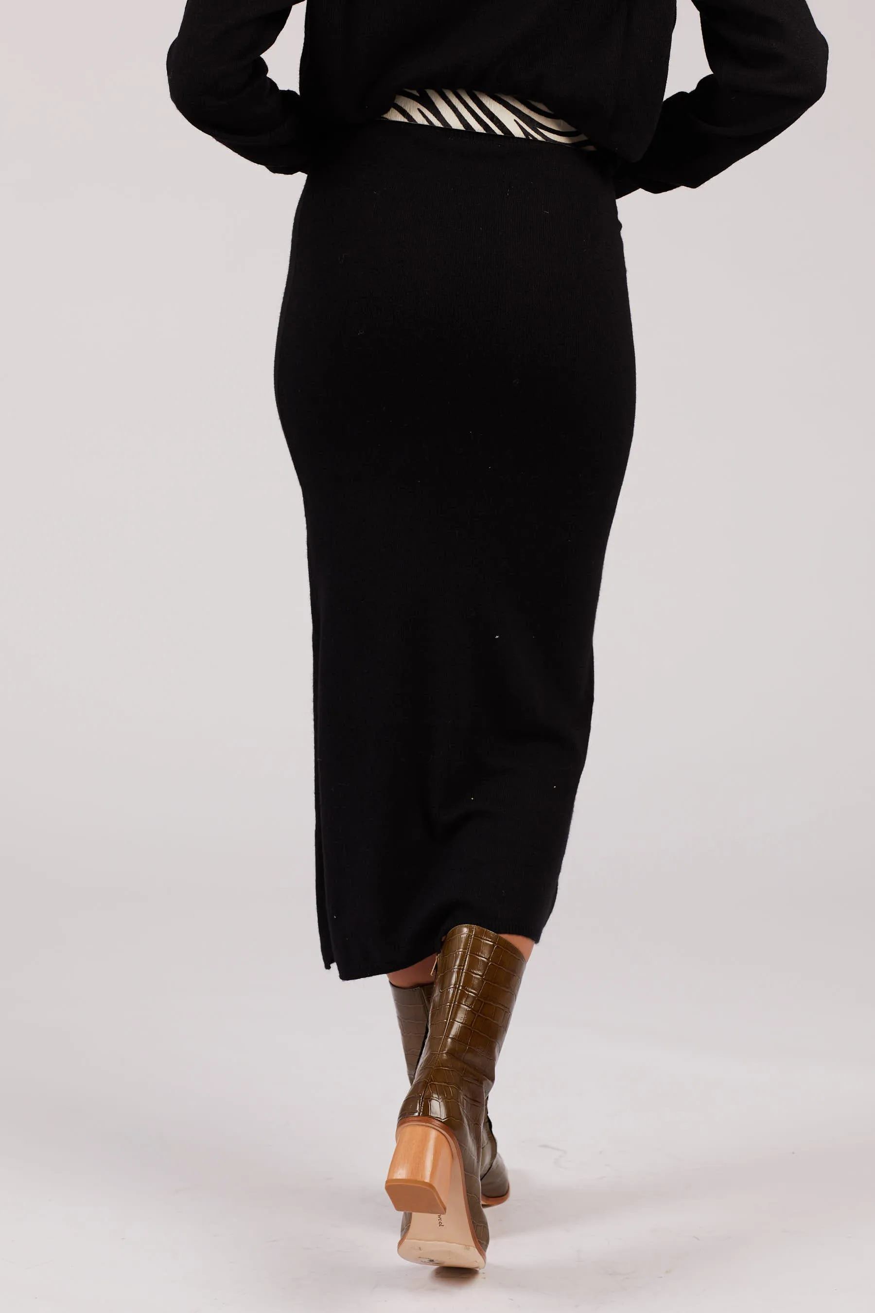 Black Hannah Skirt