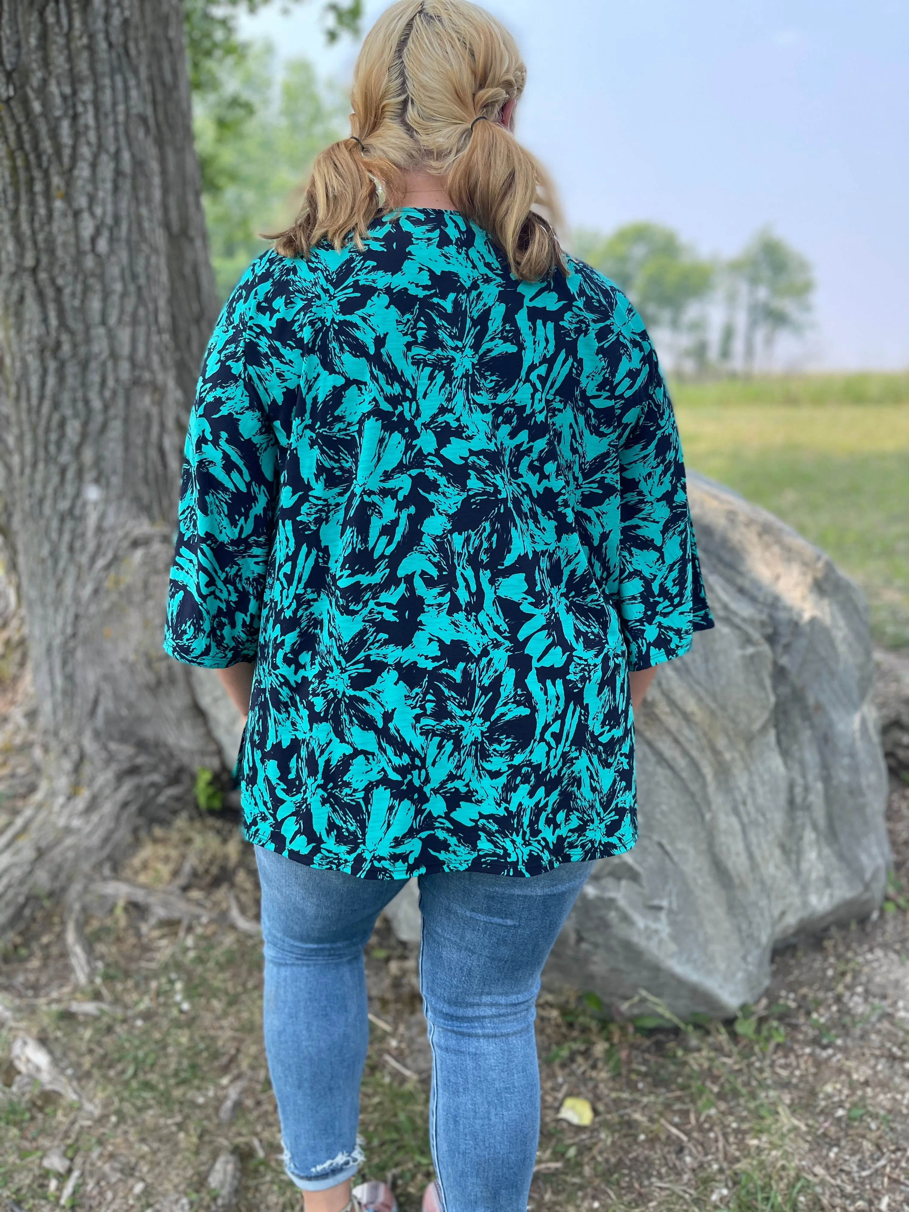 BLACK/TEAL V NECK DOLMAN SLEEVE TOP