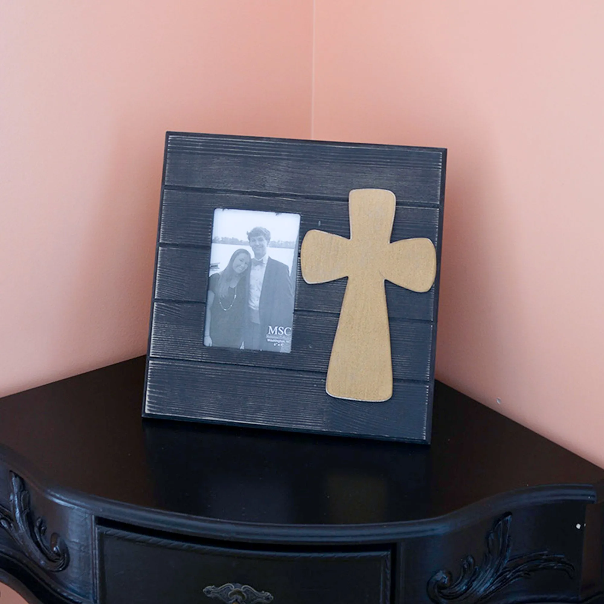 Cross Frame
