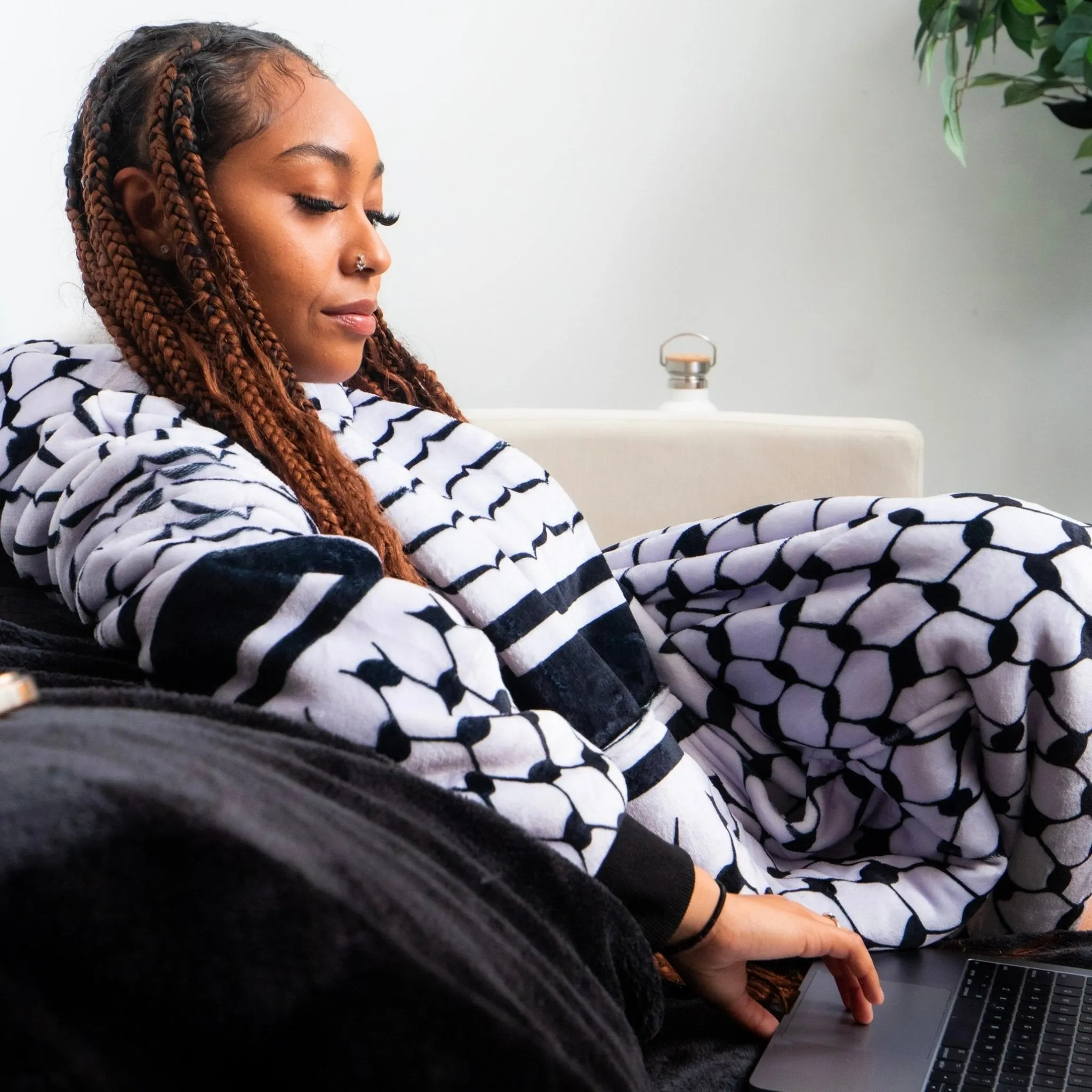 Kufiya Blanket Hoodie