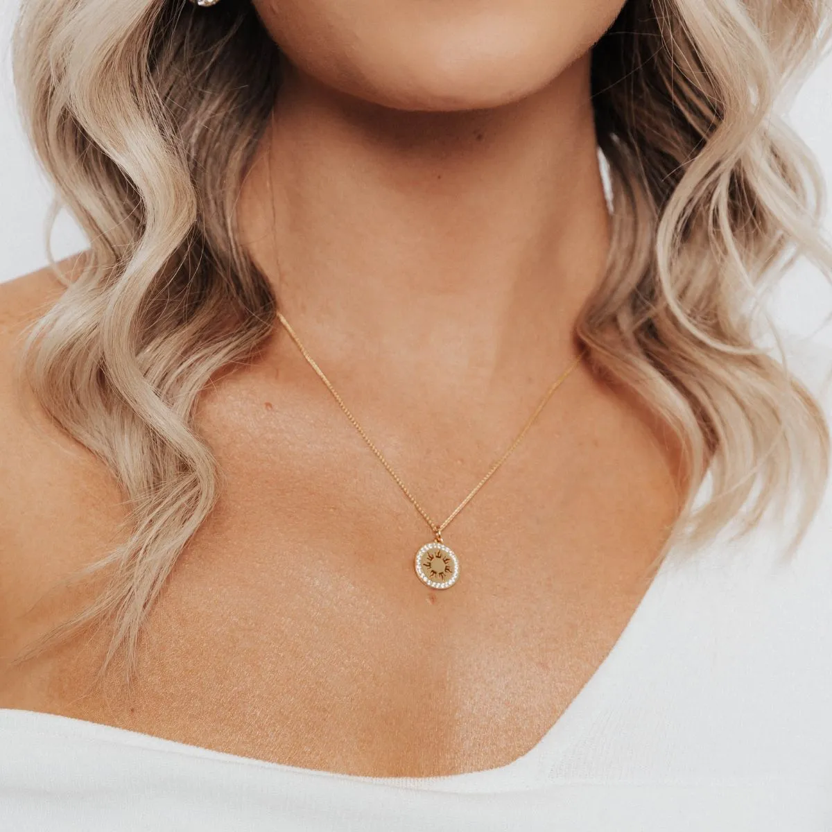 Radiant Sun Medallion (Gold)