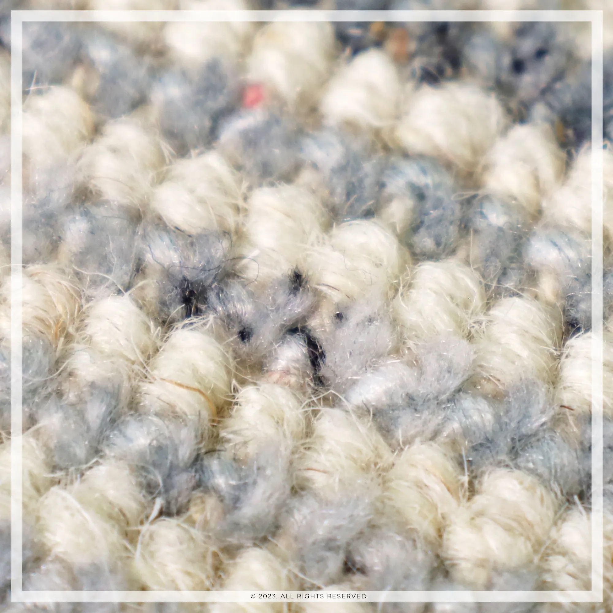 UER0130 Luxury Hand-Loomed Natural and Synthetic Blend Medium-Pile Rug