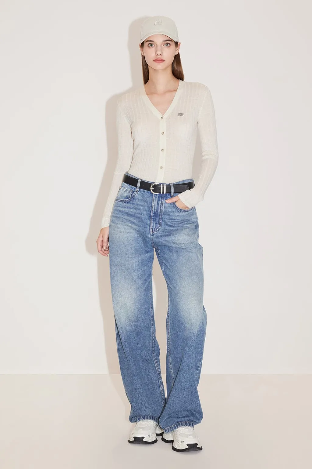 V-Neck Embroidered Slim Woolen Jacket