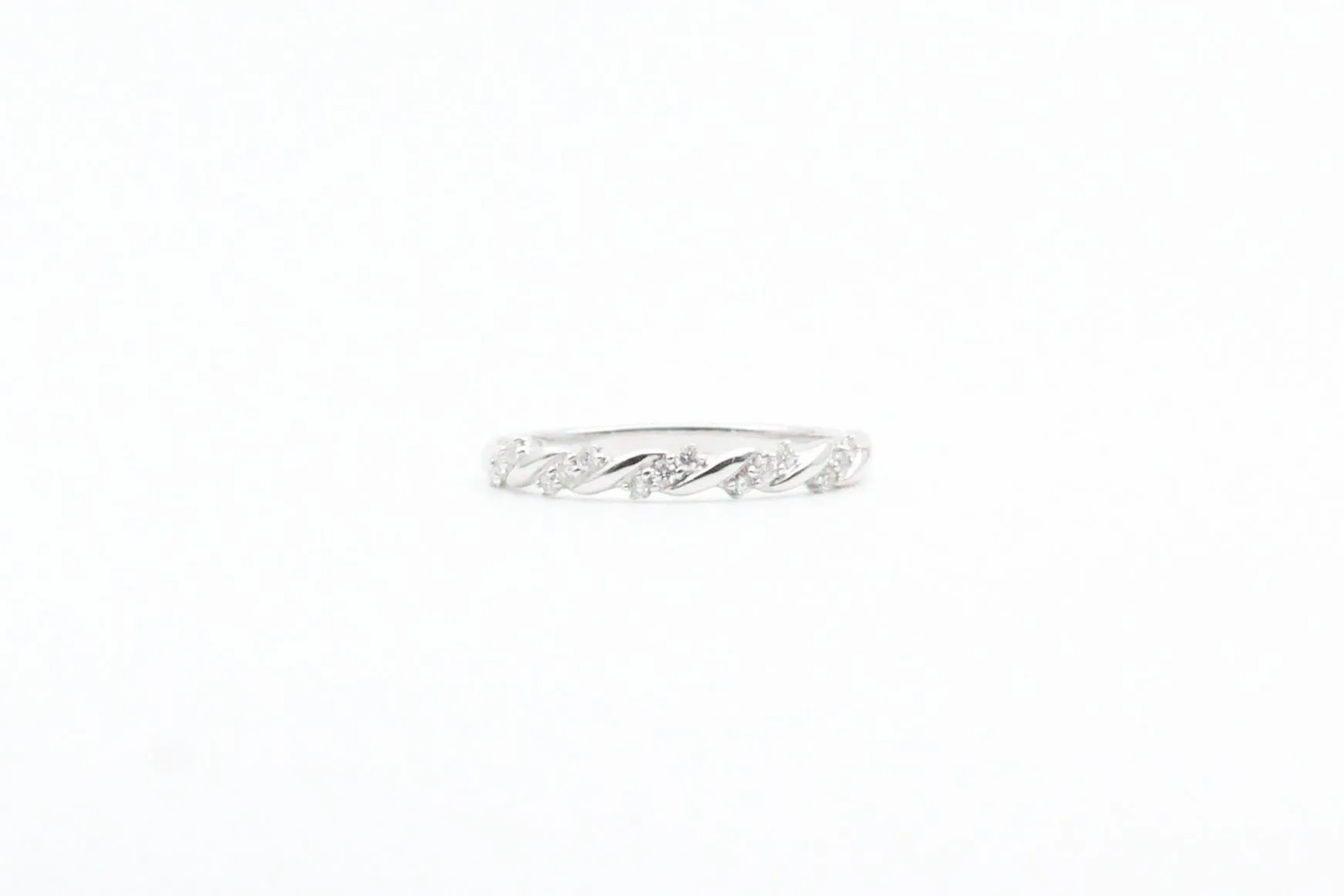 White Gold Diamond Swirl Band