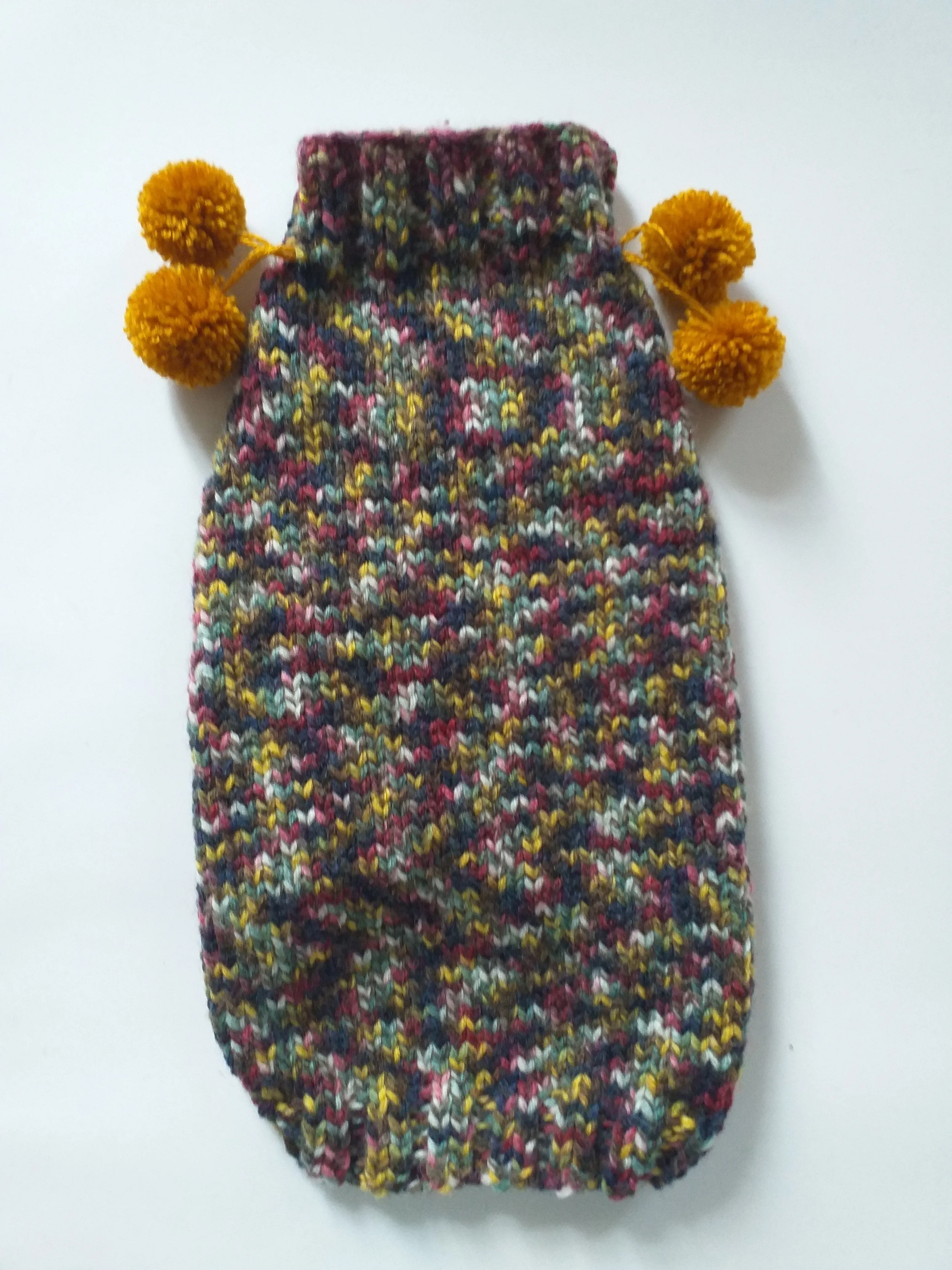 Wool dog jumper with pom poms